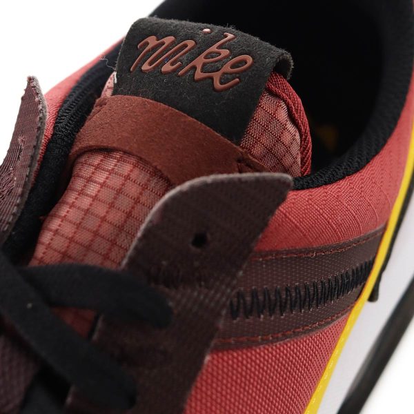 Nike Air Max Pre-Day DC9402-600 - weinrot-braun-gelb Mode – Bild 4